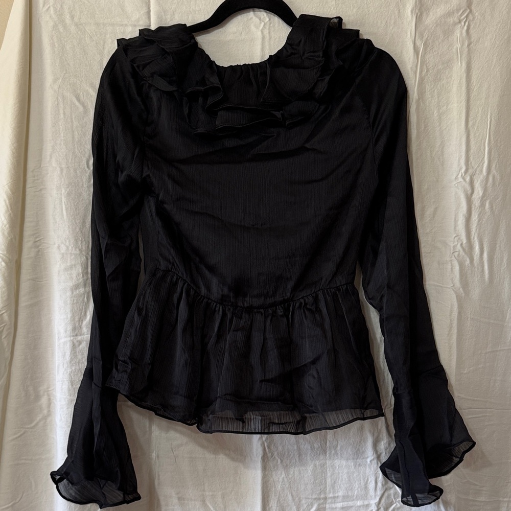 Guess Sana Ruffle Blouse in black - Picture 7 of 8